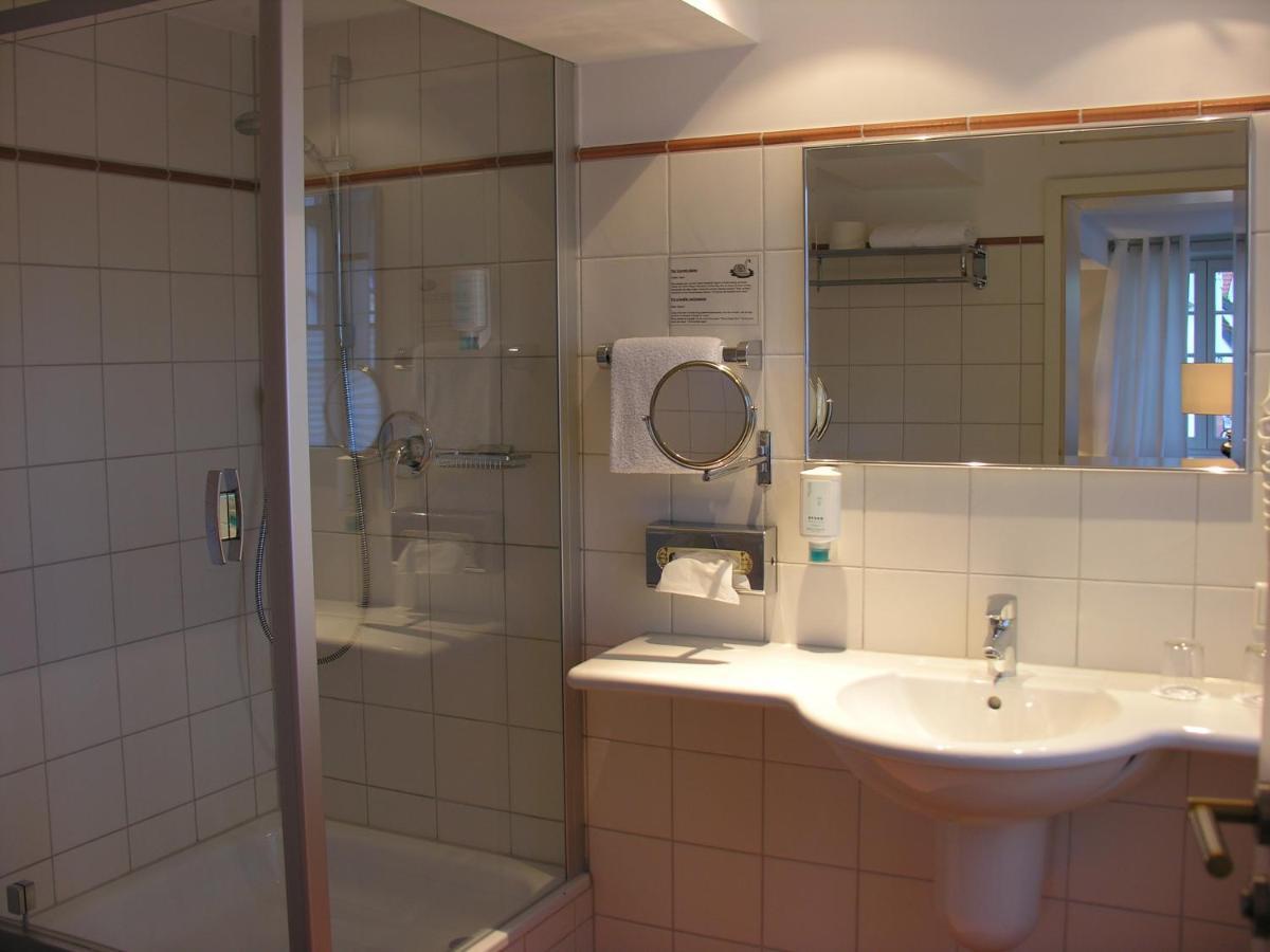 Hotel Am Doktorplatz Rheda-Wiedenbrueck Bilik gambar